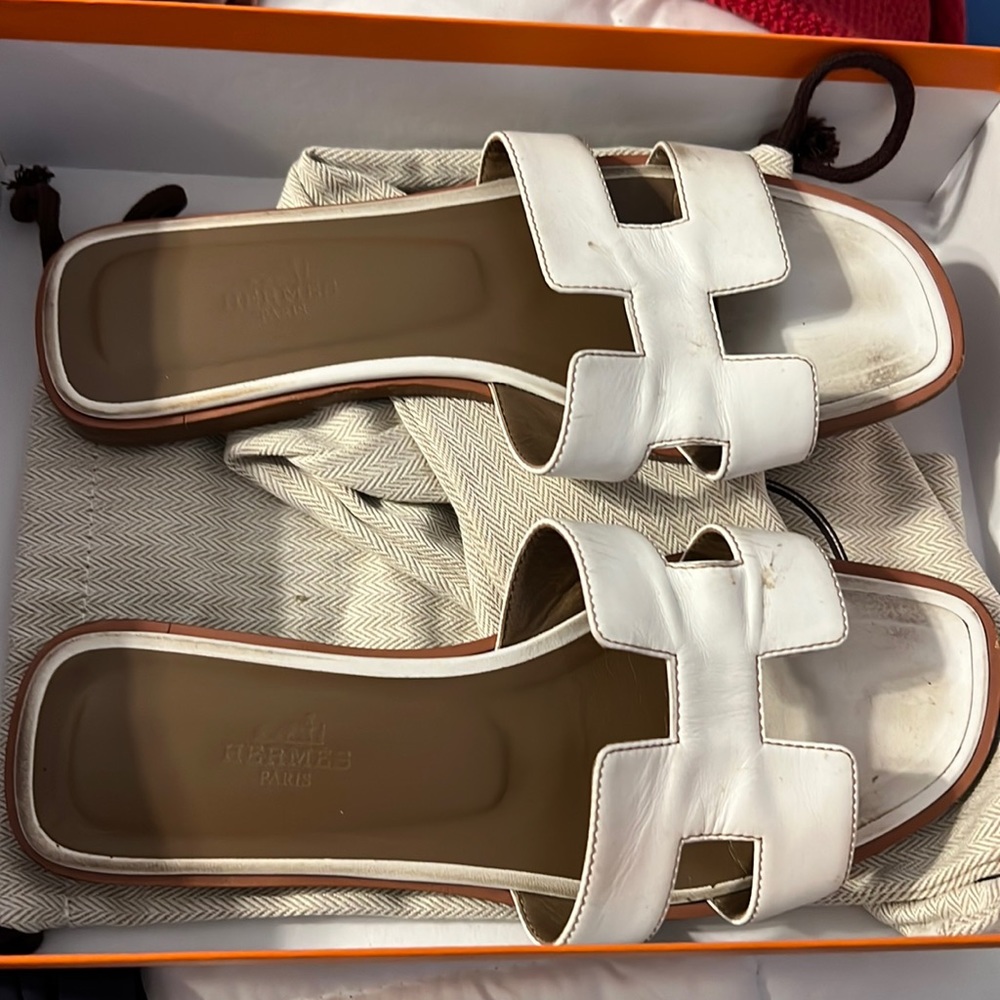 White Hermes slides used box and dust bag